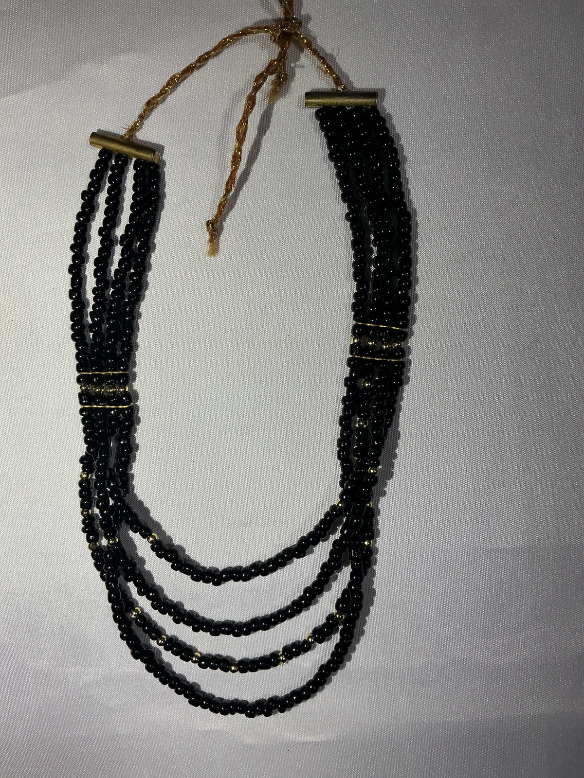 Collares artesanales de cuentas de vidrio